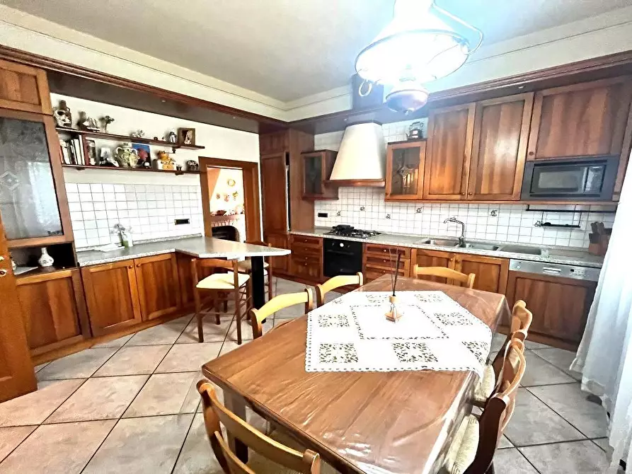 Immagine 11 di Villa in vendita  a Certaldo