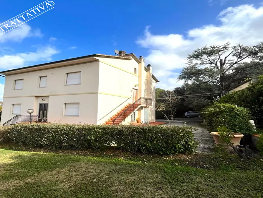 Immagine 1 di Villa in vendita  a Certaldo