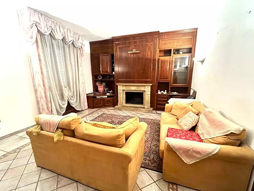 Immagine 9 di Villa in vendita  a Certaldo