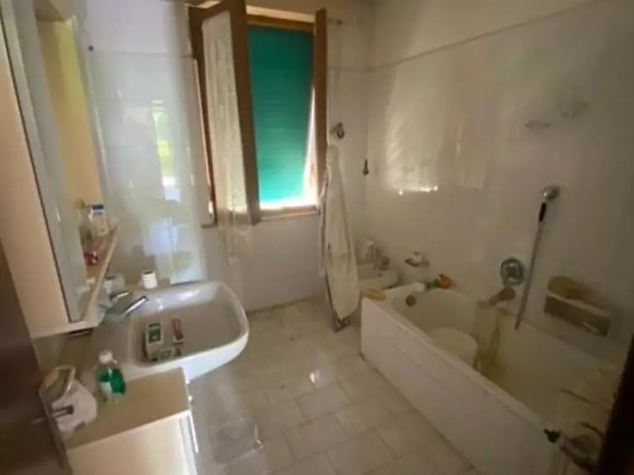 Immagine 10 di Casa bifamiliare in vendita  a Santa Maria A Monte