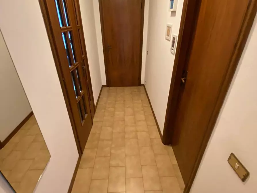 Immagine 5 di Appartamento in vendita  a Massa