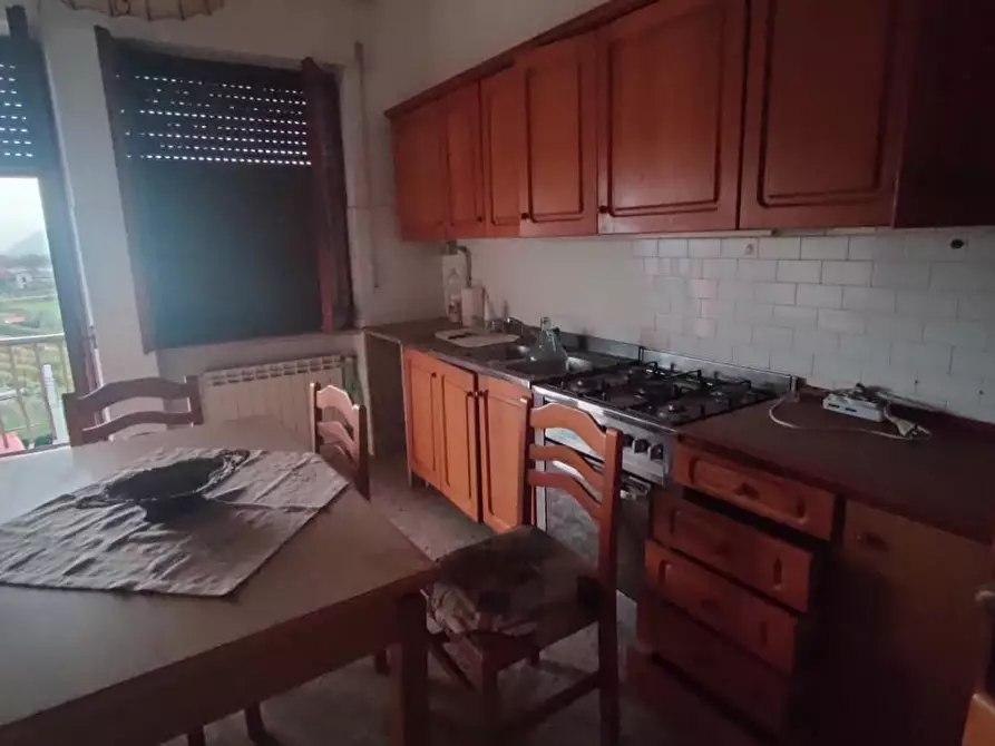 Immagine 12 di Appartamento in vendita  a Castelnuovo Magra