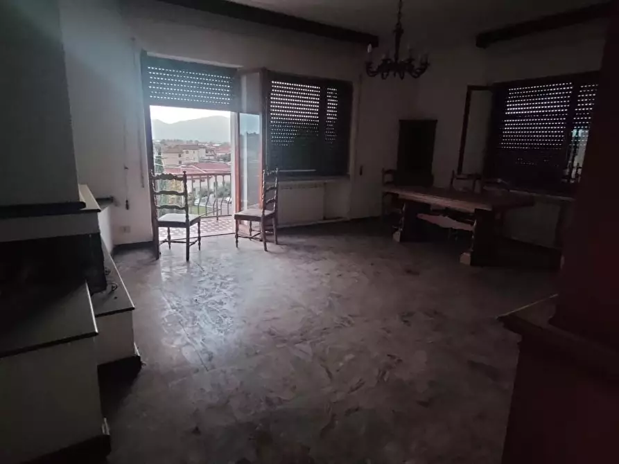 Immagine 15 di Appartamento in vendita  a Castelnuovo Magra