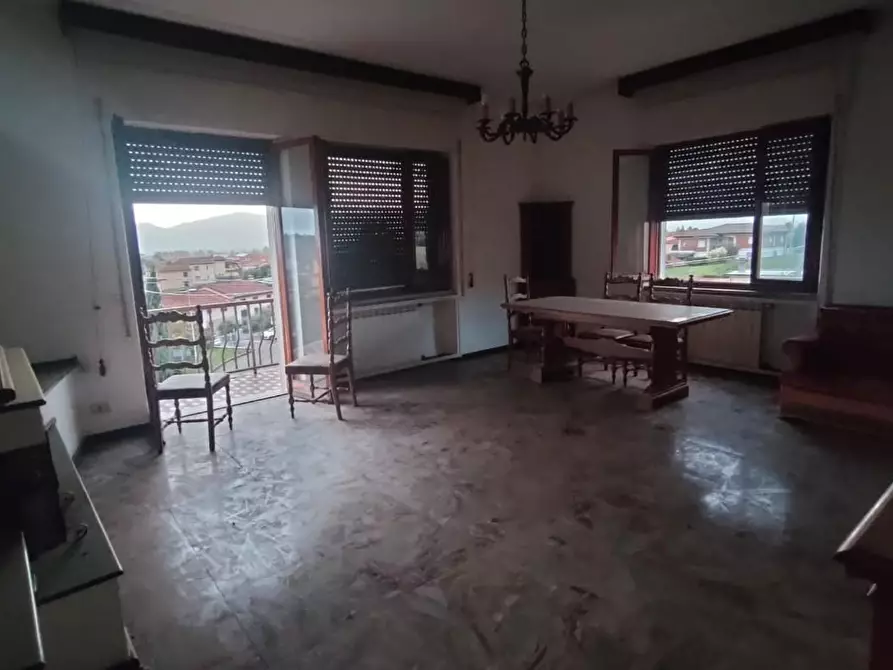 Immagine 18 di Appartamento in vendita  a Castelnuovo Magra