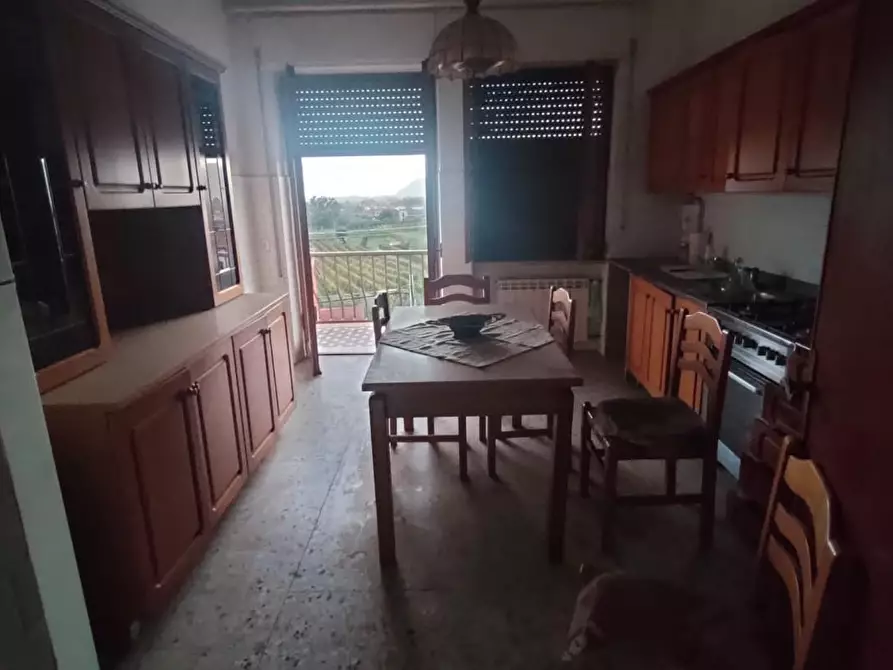 Immagine 11 di Appartamento in vendita  a Castelnuovo Magra