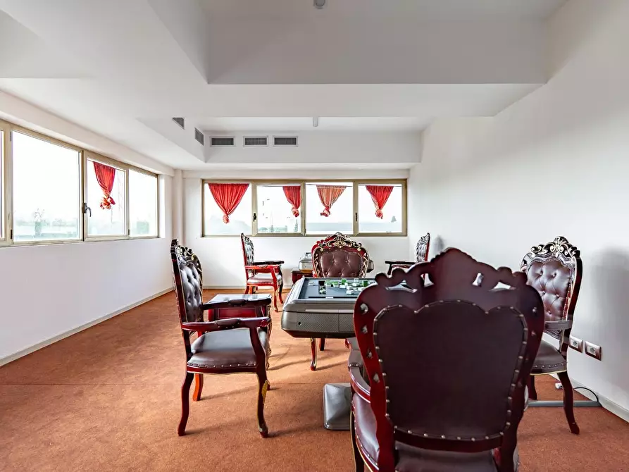 Immagine 18 di Attività artigianale in vendita  a Empoli