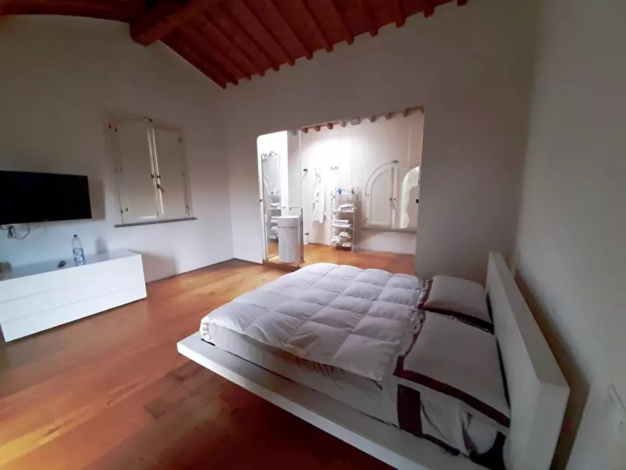 Immagine 5 di Casa bifamiliare in vendita  a San Giuliano Terme