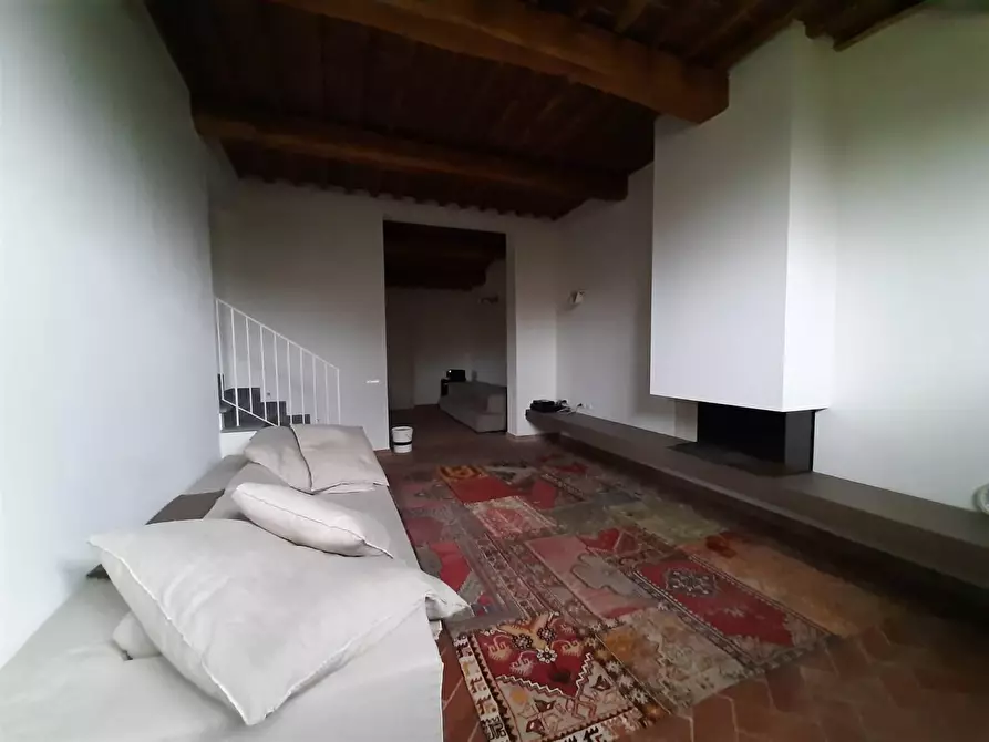 Immagine 10 di Casa bifamiliare in vendita  a San Giuliano Terme