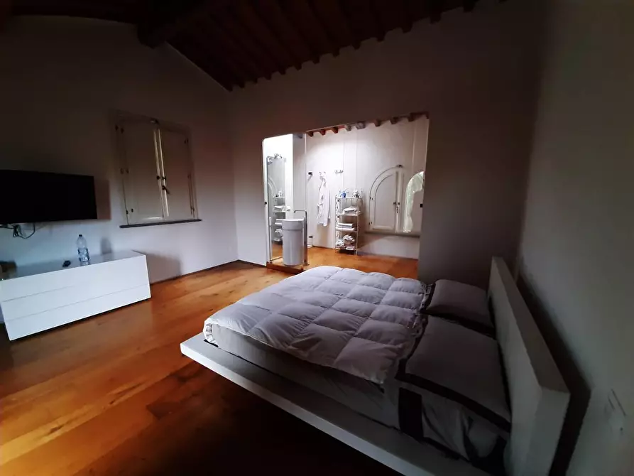 Immagine 11 di Casa bifamiliare in vendita  a San Giuliano Terme