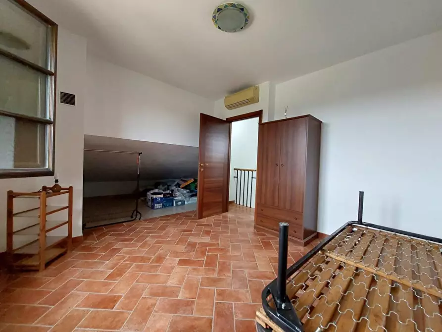 Immagine 25 di Villa in vendita  a Montopoli In Val D'arno