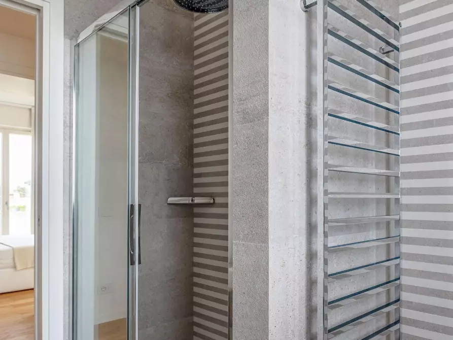 Immagine 34 di Villa in affitto  a Forte Dei Marmi