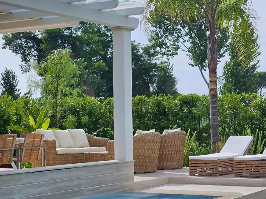 Immagine 10 di Villa in affitto  a Forte Dei Marmi