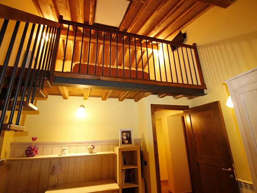 Immagine 10 di Appartamento in vendita  a Casole D'elsa