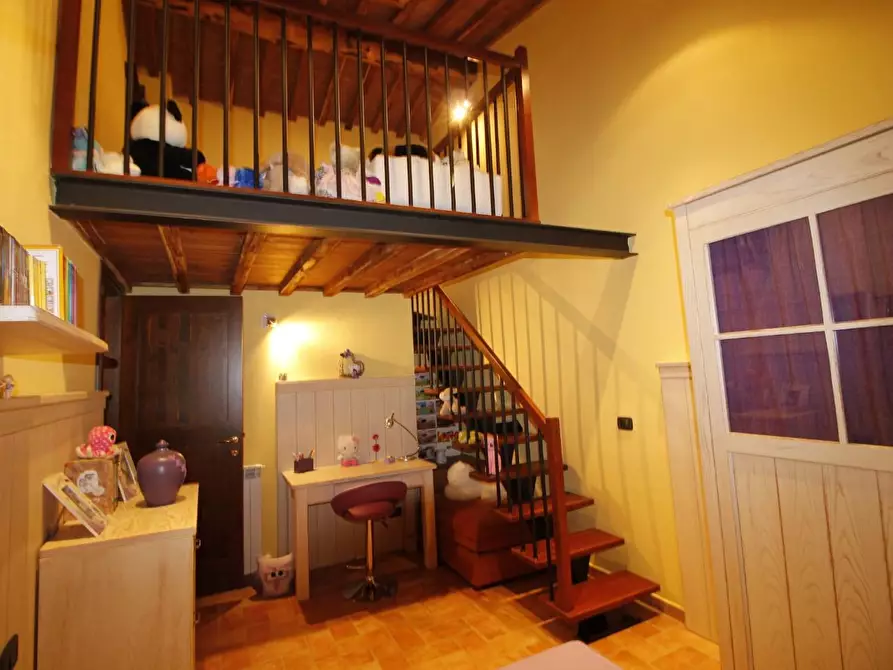 Immagine 5 di Appartamento in vendita  a Casole D'elsa