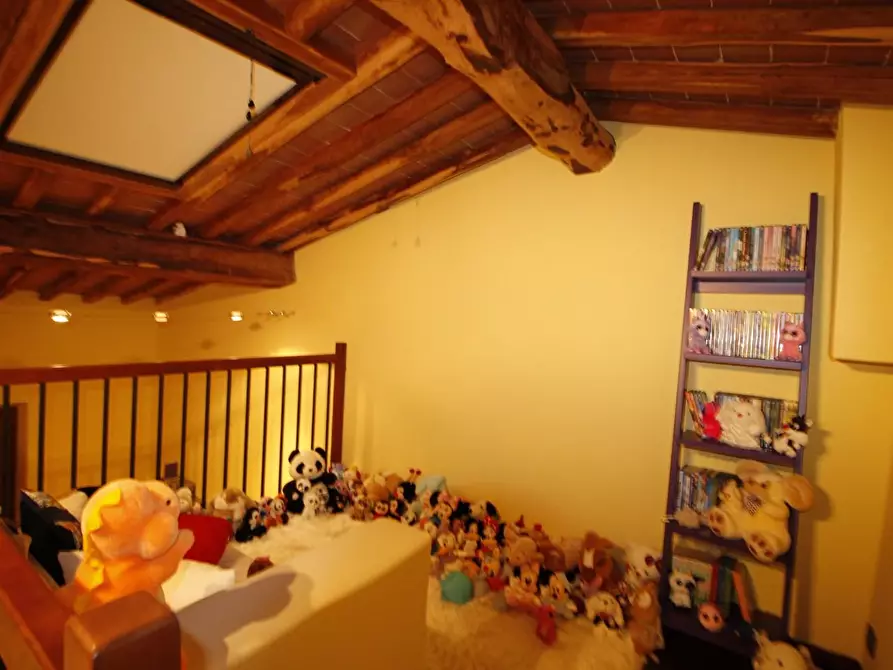 Immagine 6 di Appartamento in vendita  a Casole D'elsa