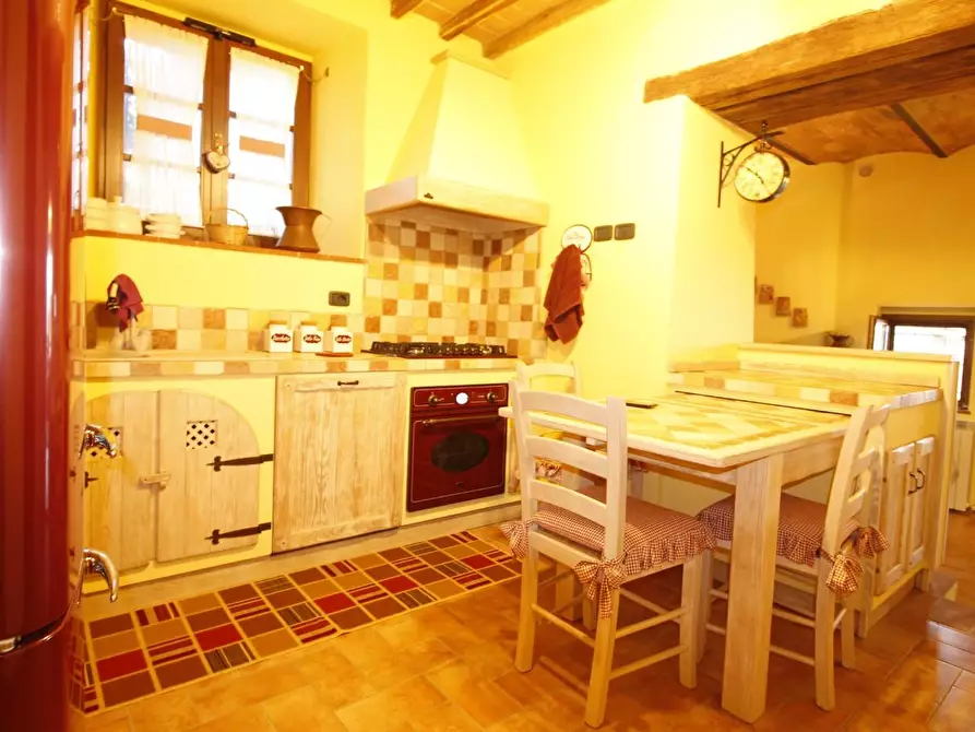 Immagine 3 di Appartamento in vendita  a Casole D'elsa