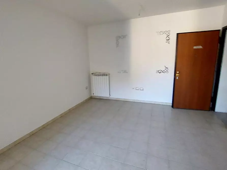 Immagine 10 di Appartamento in vendita  a Aulla