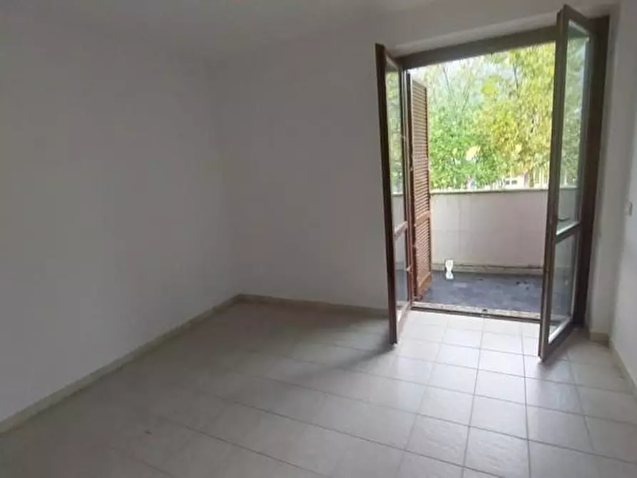 Immagine 2 di Appartamento in vendita  a Aulla