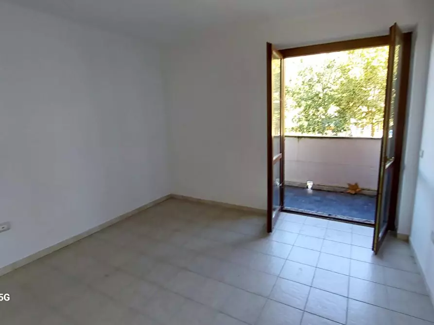 Immagine 12 di Appartamento in vendita  a Aulla