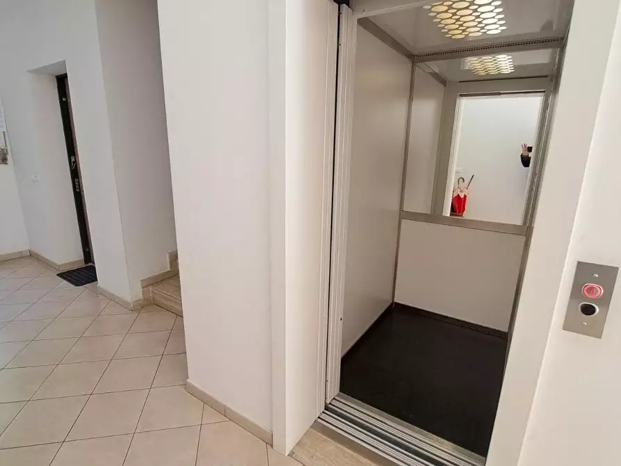 Immagine 17 di Appartamento in vendita  a Rosignano Marittimo