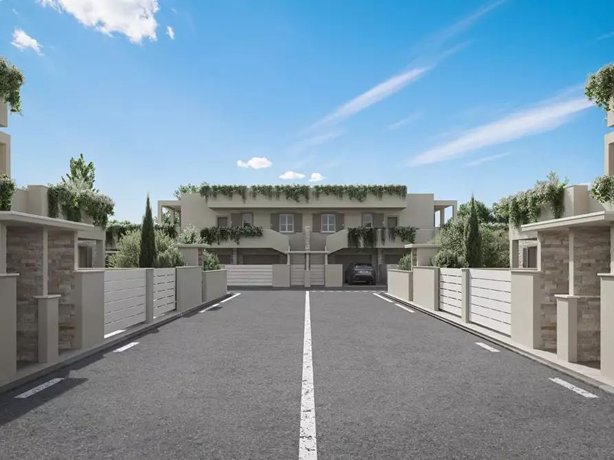 Immagine 6 di Casa quadrifamiliare in vendita  a Cecina