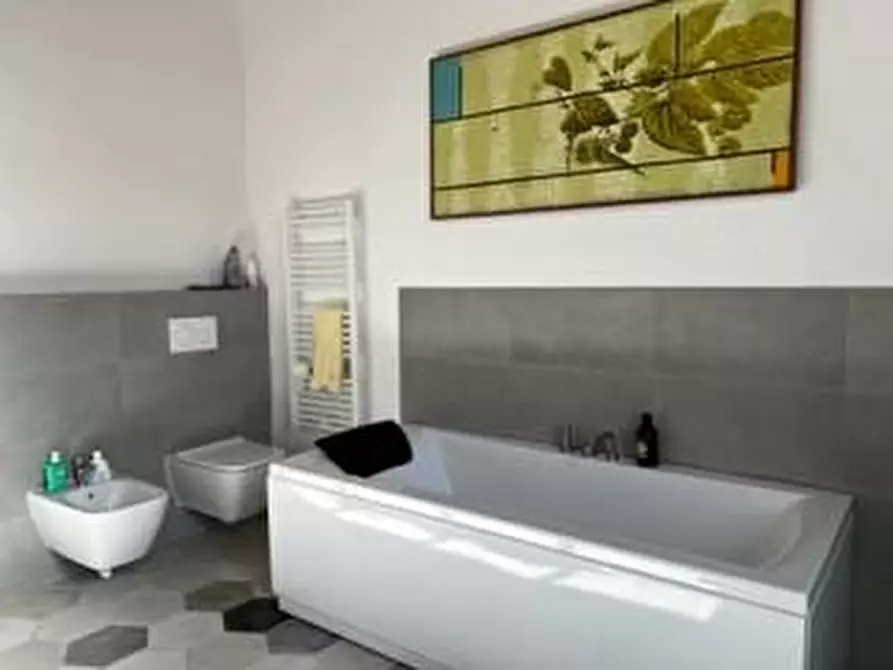 Immagine 4 di Appartamento in affitto  a Viareggio