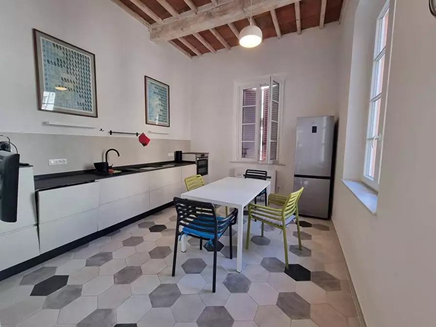 Immagine 15 di Appartamento in affitto  a Viareggio