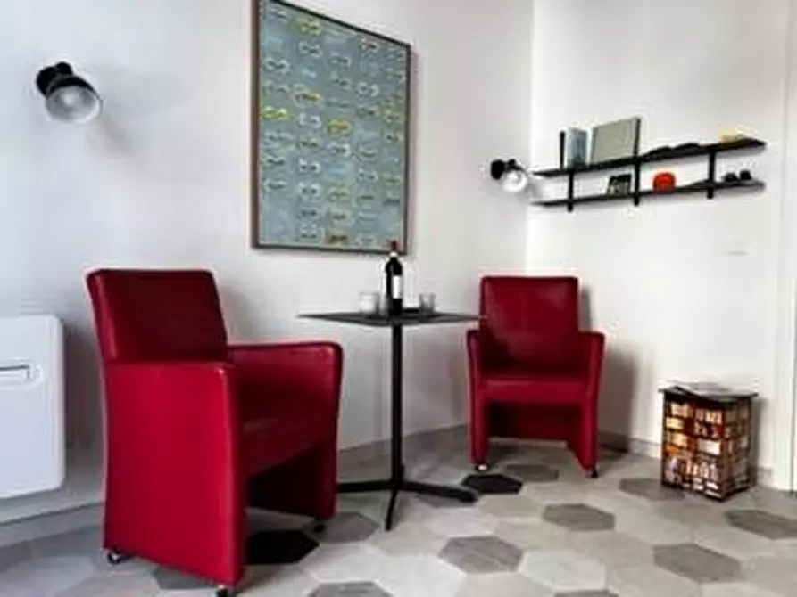 Immagine 12 di Appartamento in affitto  a Viareggio