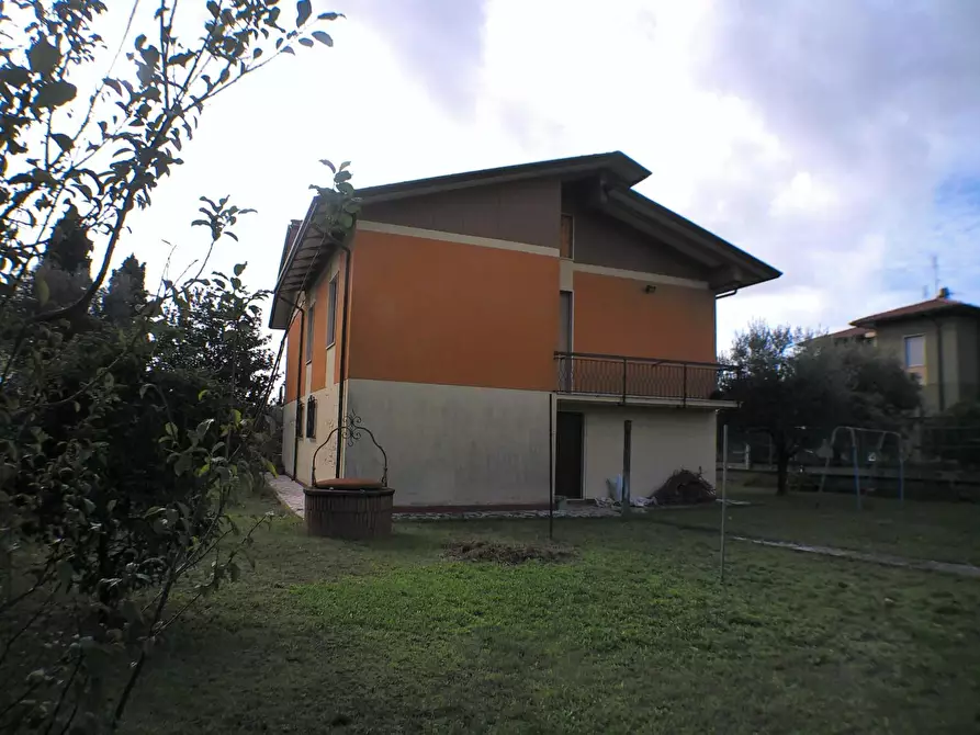 Immagine 14 di Casa indipendente in vendita  a Carrara