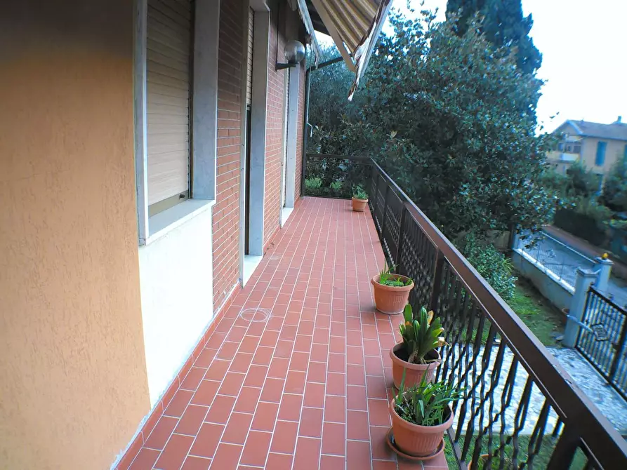 Immagine 29 di Casa indipendente in vendita  a Carrara