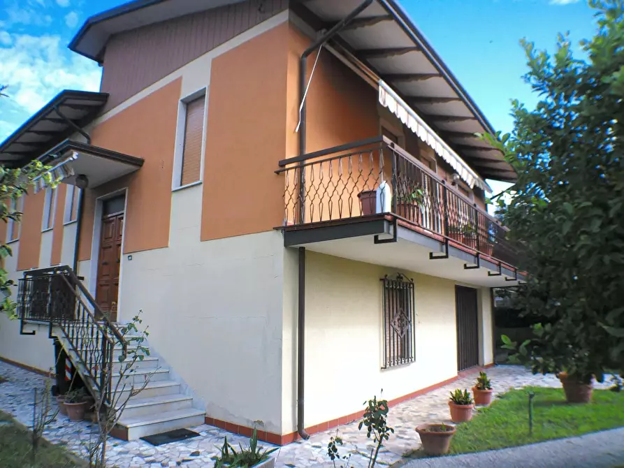 Immagine 5 di Casa indipendente in vendita  a Carrara