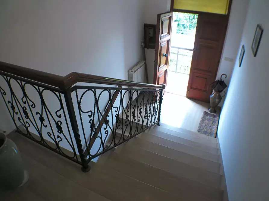 Immagine 46 di Casa indipendente in vendita  a Carrara