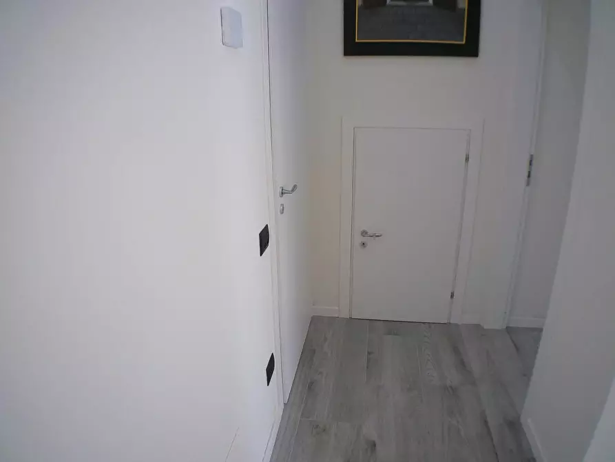 Immagine 23 di Appartamento in vendita  a Carrara