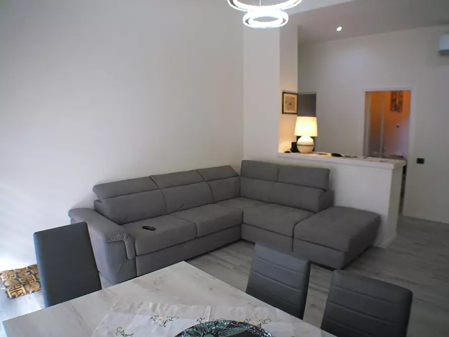 Immagine 16 di Appartamento in vendita  a Carrara