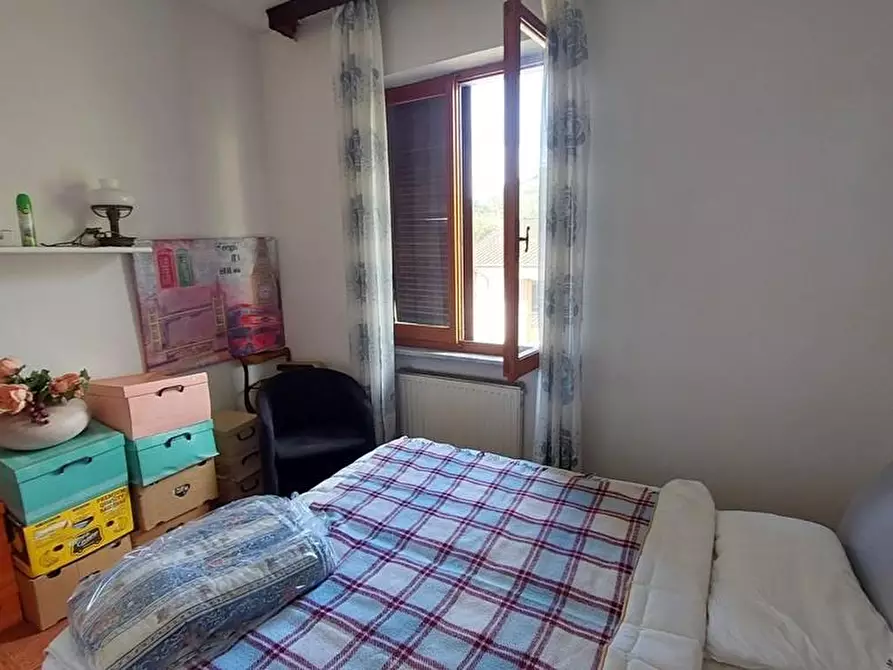 Immagine 13 di Casa semindipendente in vendita  a Massa