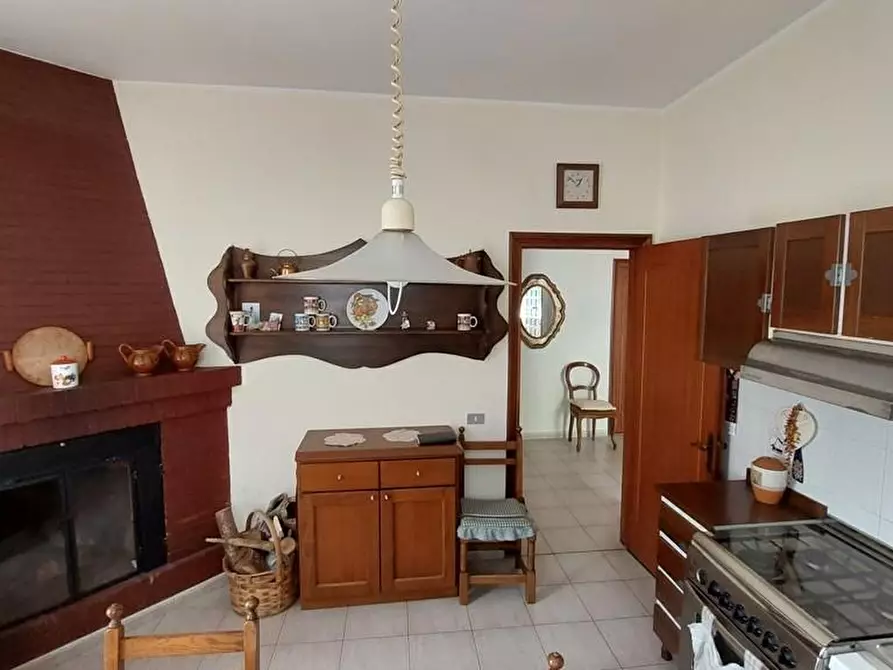 Immagine 6 di Casa semindipendente in vendita  a Massa