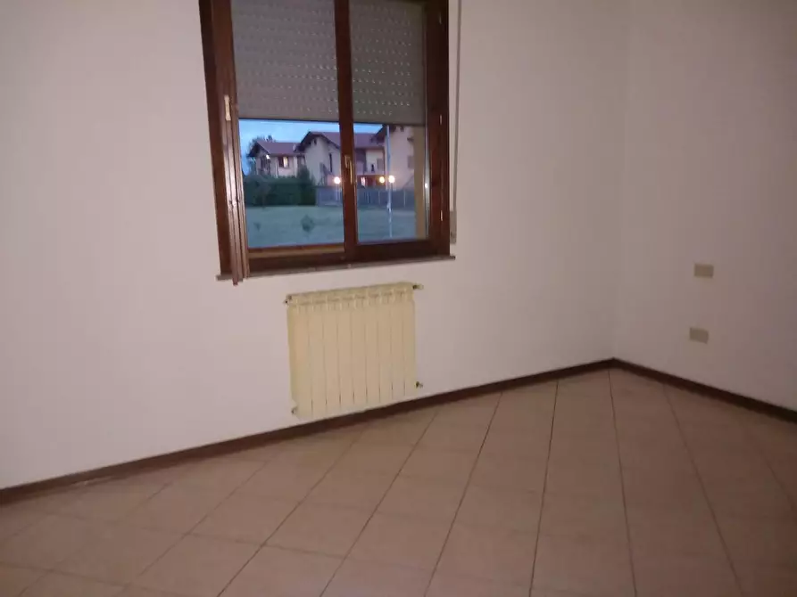 Immagine 62 di Villa in vendita  a Cascina