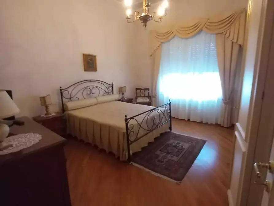 Immagine 18 di Villa in vendita  a Cascina