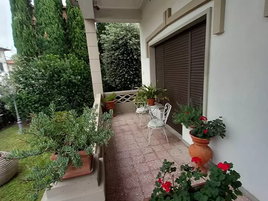 Immagine 64 di Villa in vendita  a Cascina