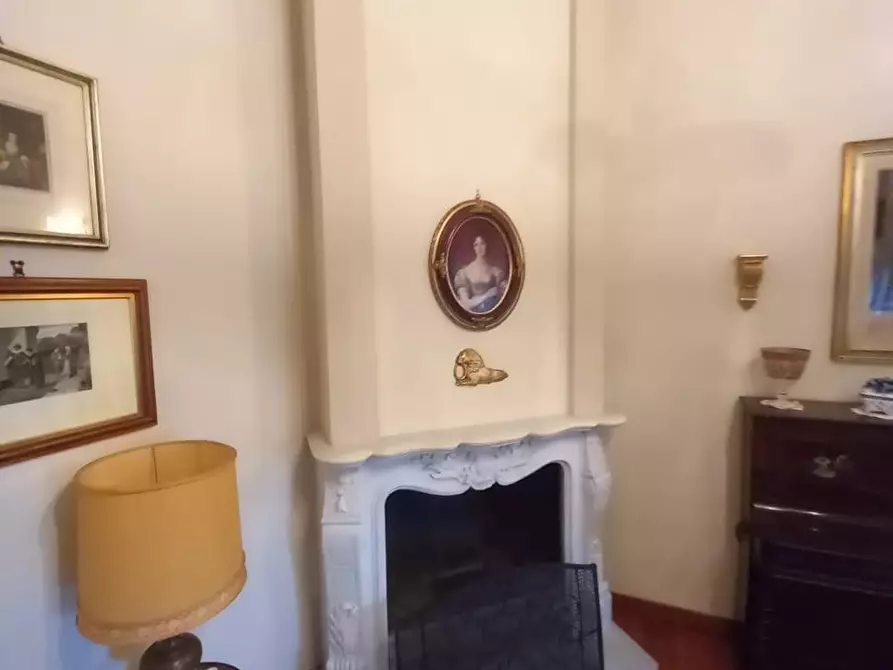 Immagine 40 di Villa in vendita  a Cascina