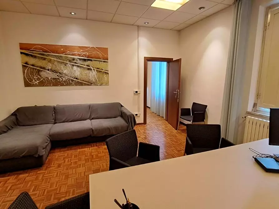 Immagine 11 di Villa in vendita  a Rosignano Marittimo