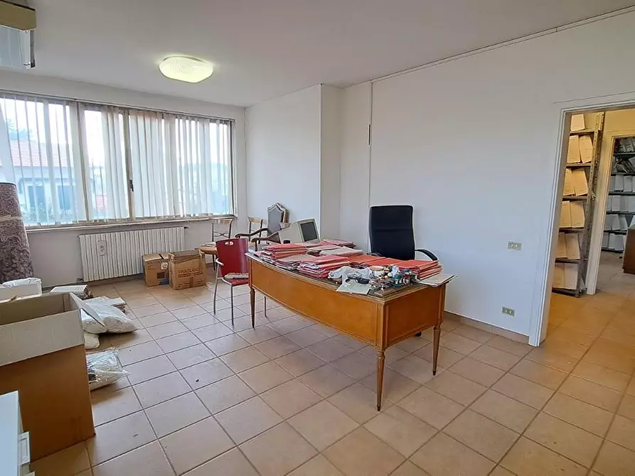 Immagine 12 di Villa in vendita  a Rosignano Marittimo