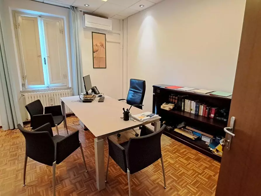 Immagine 8 di Villa in vendita  a Rosignano Marittimo