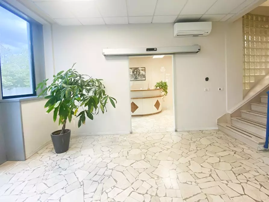 Immagine 7 di Ufficio in vendita  a Empoli