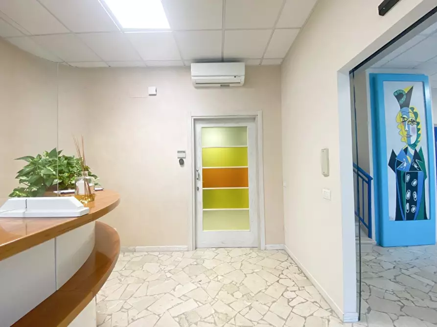 Immagine 4 di Ufficio in vendita  a Empoli