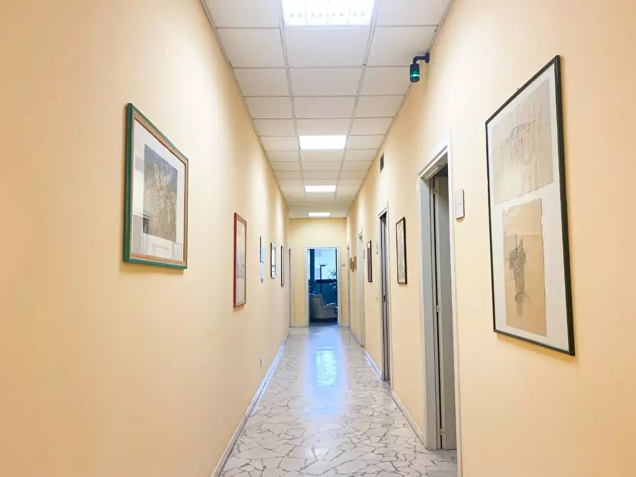Immagine 10 di Ufficio in vendita  a Empoli