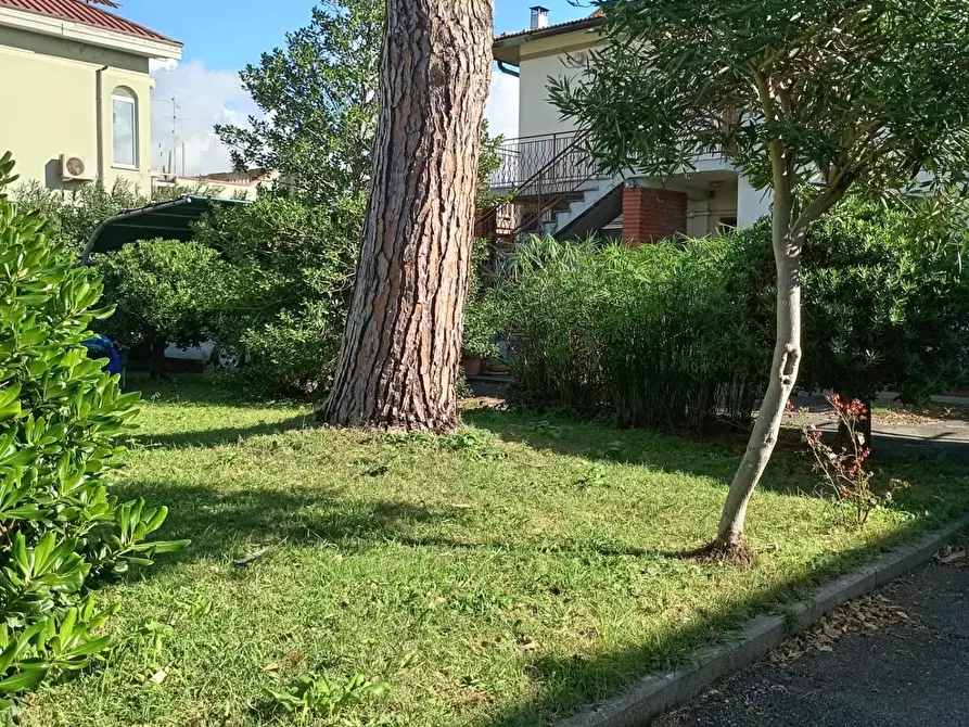 Immagine 7 di Casa bifamiliare in vendita  a Pisa