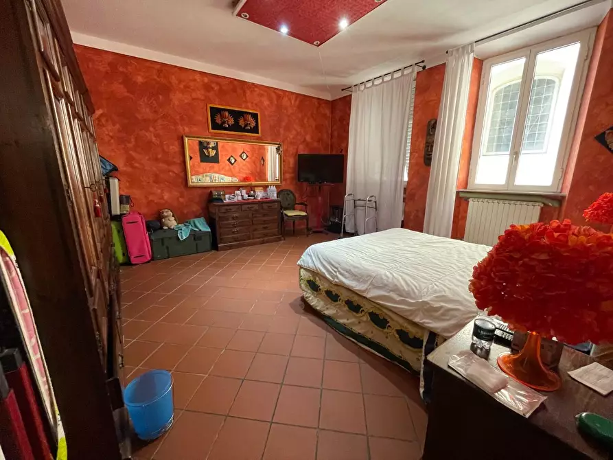 Immagine 7 di Appartamento in vendita  a Lucca