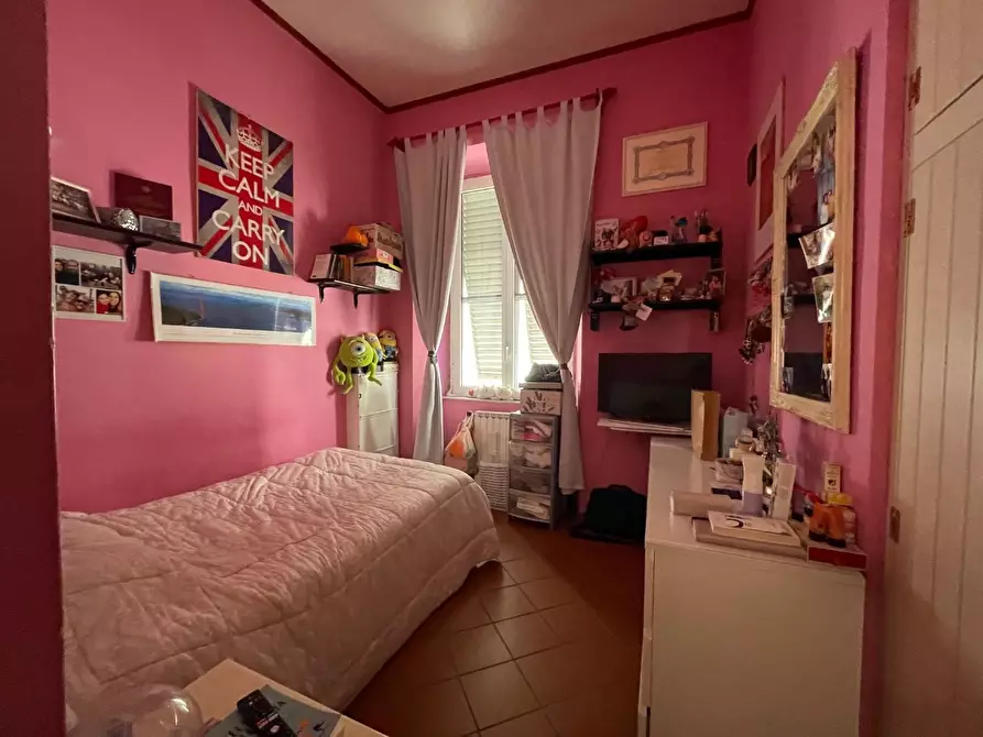 Immagine 31 di Appartamento in vendita  a Lucca