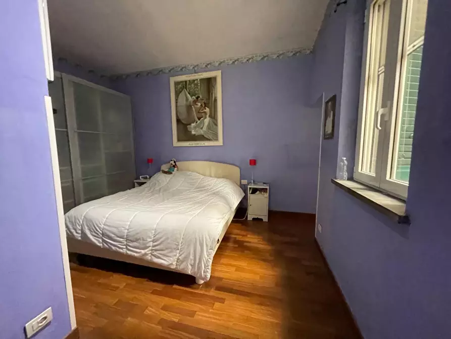 Immagine 14 di Appartamento in vendita  a Lucca